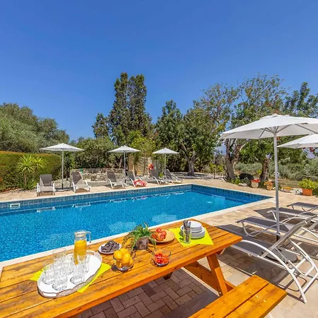 Meadowlands Vila